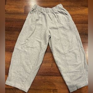 Aerie Seams Right Barrel Leg Sweatpants Women’s Gray Size Small with Pockets